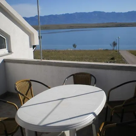 Apartmani Vir *