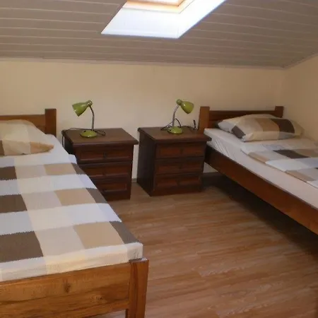 Apartmani Vir *